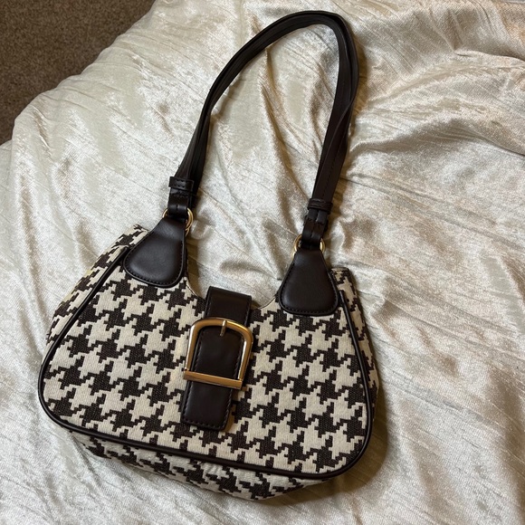 Princess Polly Handbags - Princess Polly \\ houndstooth print buckle purse